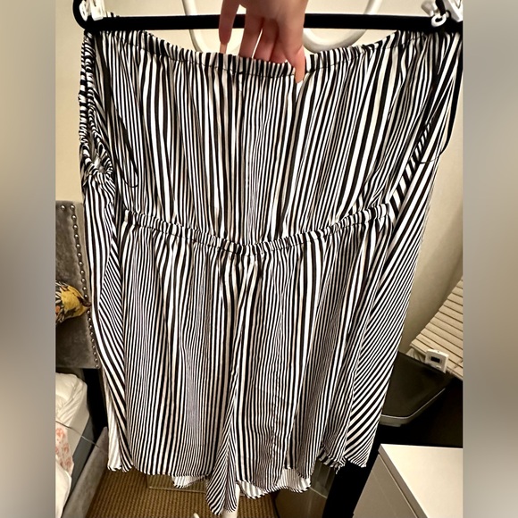Striped Romper - Plus size - Picture 10 of 13